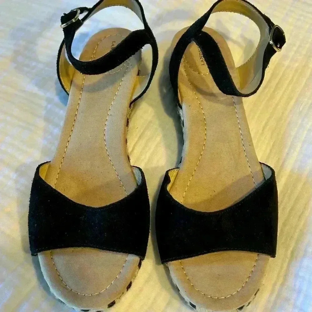 3 for 30$ Lands End low wedge sandals